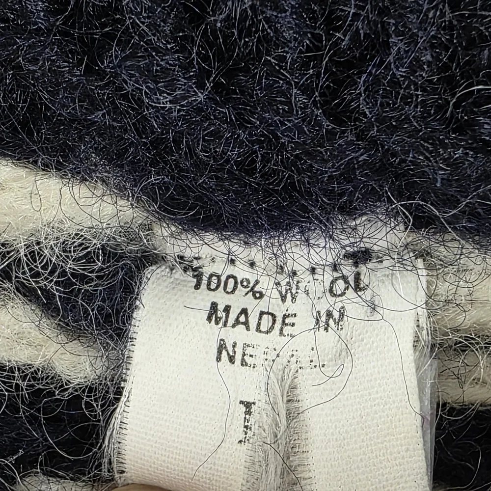 Nepal Men's Chunky Hand Knit Wool Sweater Black White Nordic Pattern - Picture 9 of 12